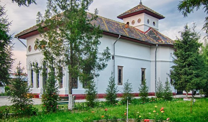 RO_BZ_Banului_church_hdr_1 (1)